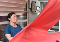 面料車間劉麗麗：練就火眼金睛，成就質量堅盾
